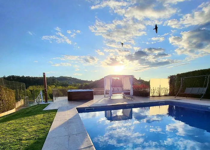 Villa Moura - Pool & Jacuzzi