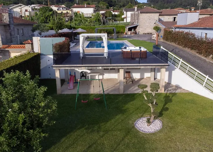 Villa Moura - Pool & Jacuzzi