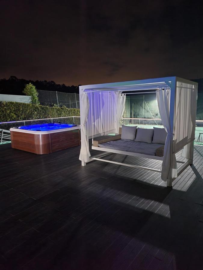 Moura - Pool & Jacuzzi * Povoa de Lanhoso