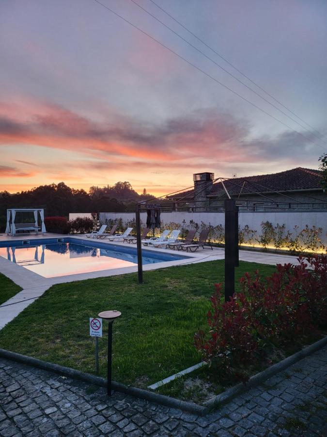 Moura - Pool & Jacuzzi * Povoa de Lanhoso
